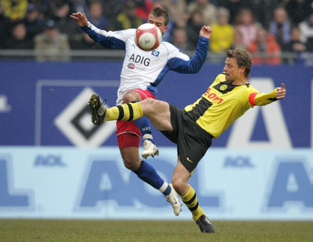 官方：海纳成功连任拜仁主席，两名副主席也实现连任（官方确认：海纳连任拜仁主席，两名副主席继续任职）