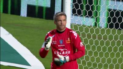 国际米兰连胜，齐沃调整团队，迪乌夫证明实力，马丁内斯复出，球队士气回升。（连胜护航，齐沃变阵奏效，迪乌夫发威，马丁内斯回归，蓝黑军团士气飙升）